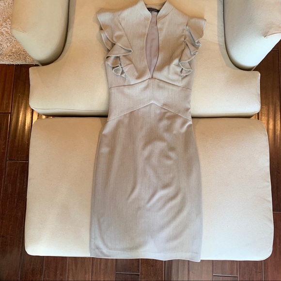 Black Halo Keyhole Ruffle Sleeve Midi Dress - Picture 2 of 7